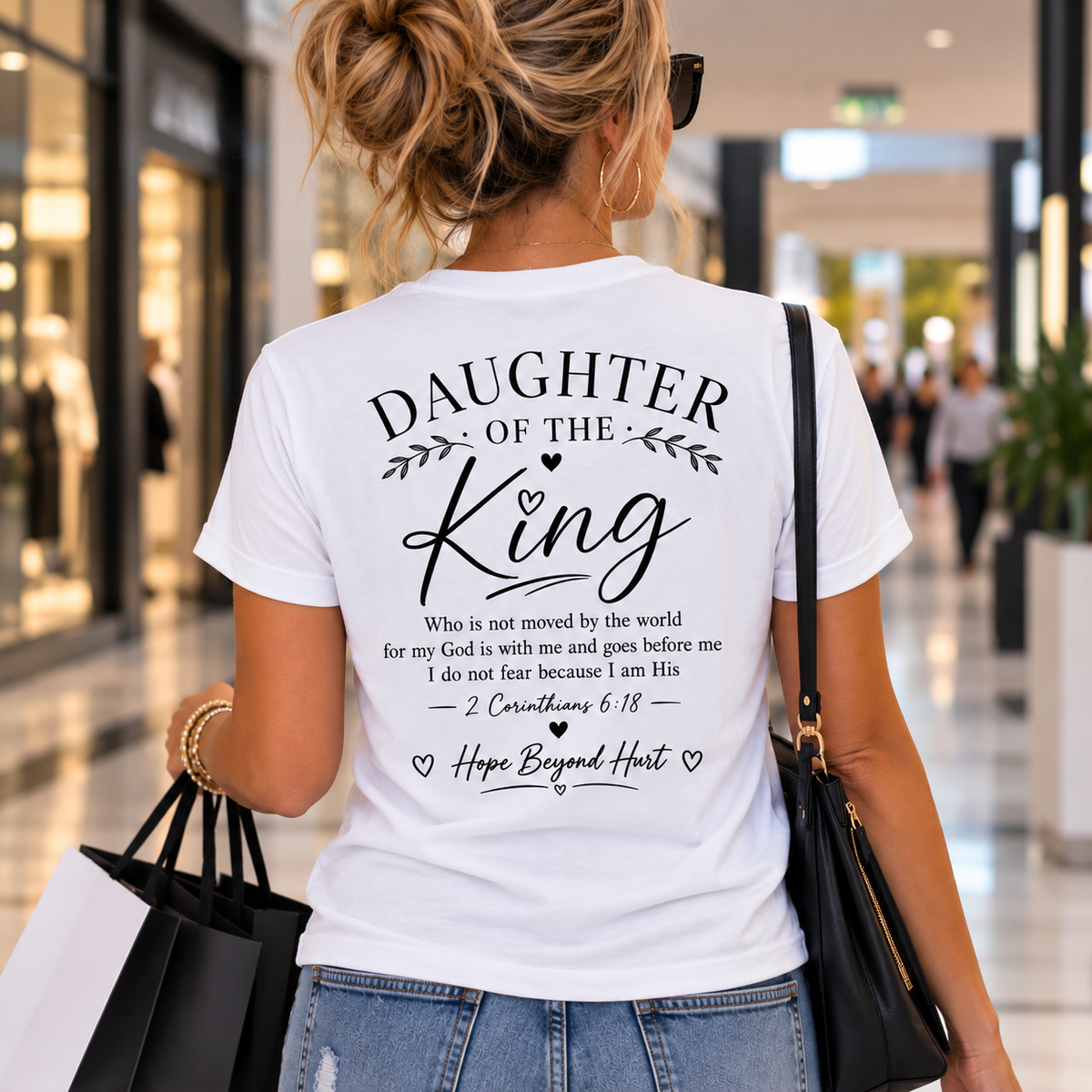 Women's Soft Tee — Daughter of a King